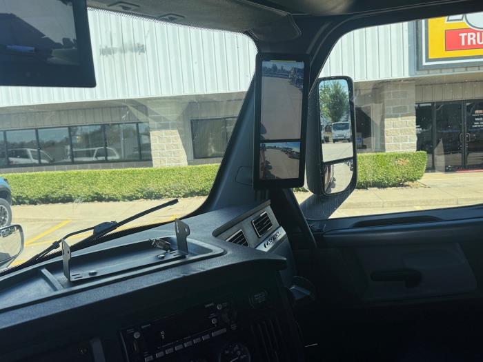 2019 Freightliner Cascadia-17