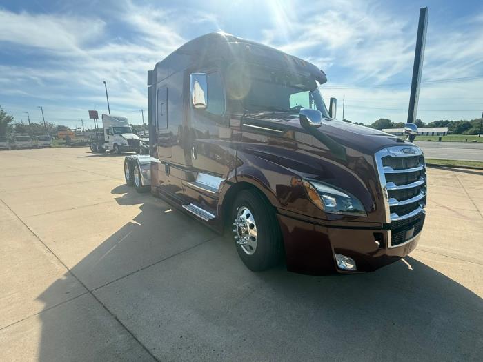 2019 Freightliner Cascadia-7