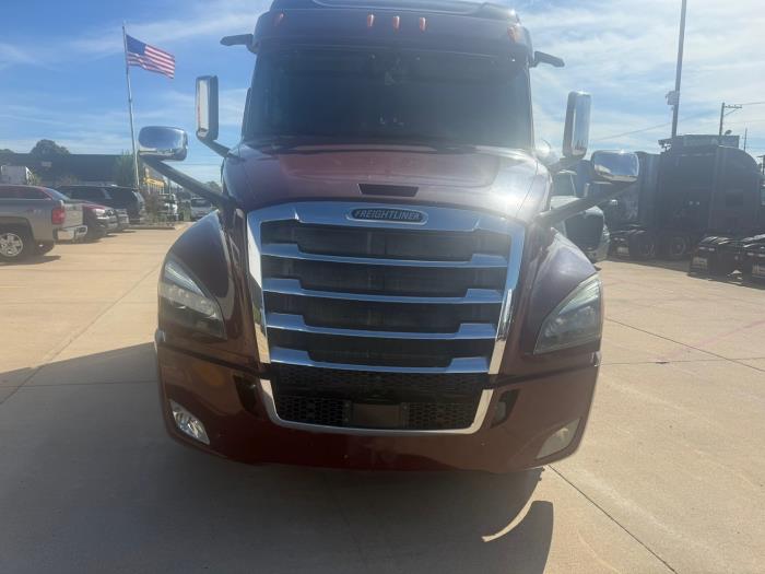 2019 Freightliner Cascadia-1
