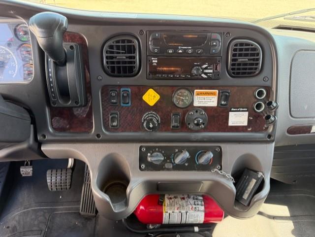 2020 Freightliner Business Class M2 106-0