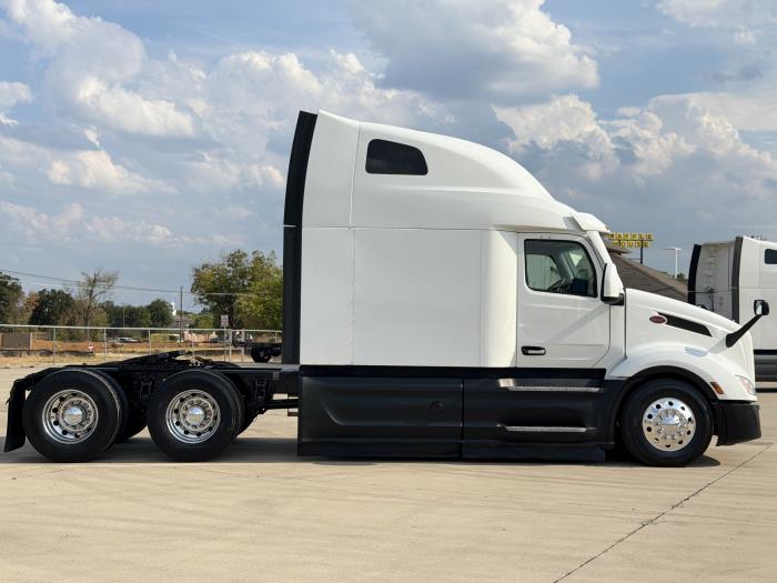 2023 Peterbilt 579-3