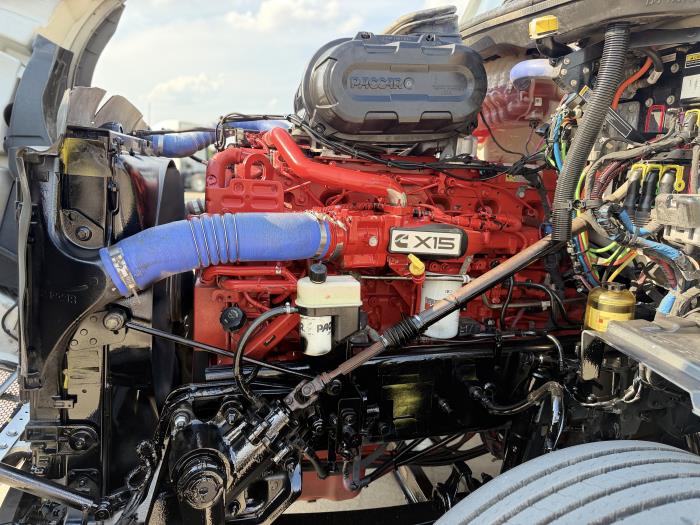 2023 Peterbilt 579-13