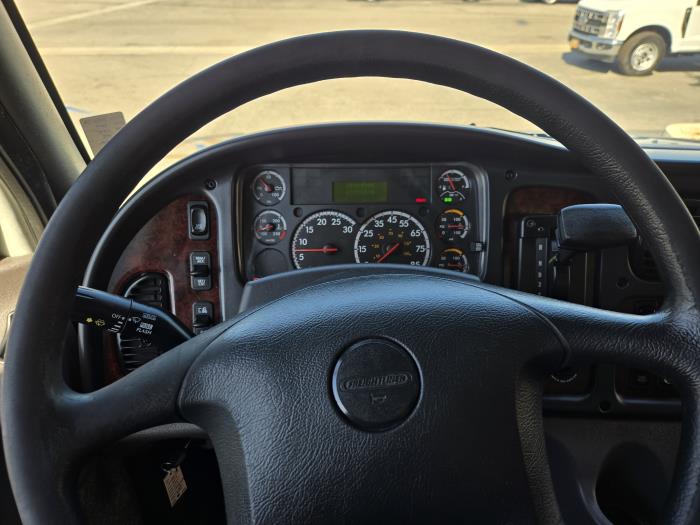 2019 Freightliner Business Class M2 106-2