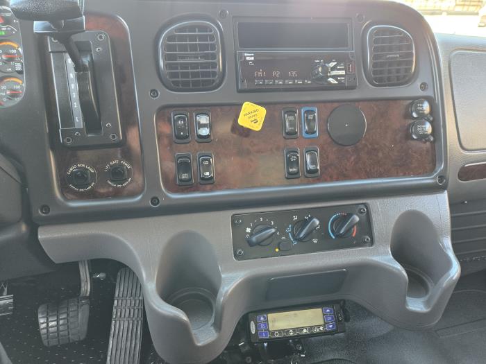 2019 Freightliner Business Class M2 106-3
