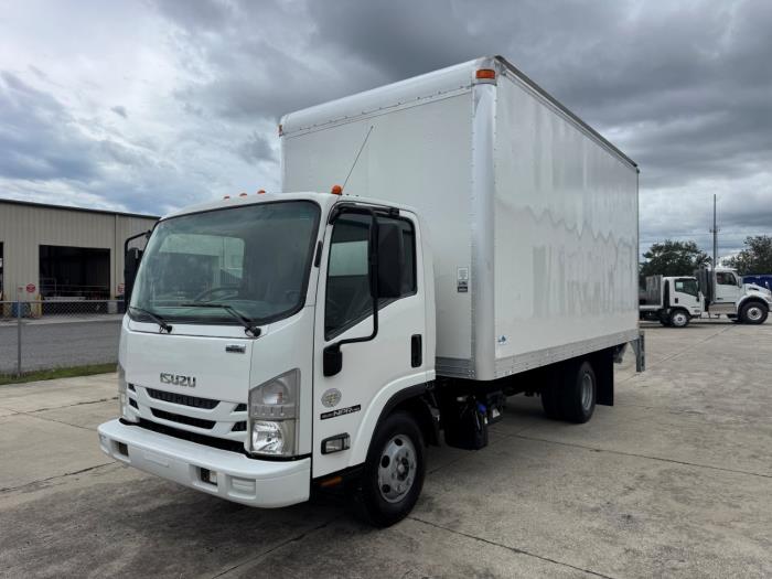 2019 Isuzu NPR-1