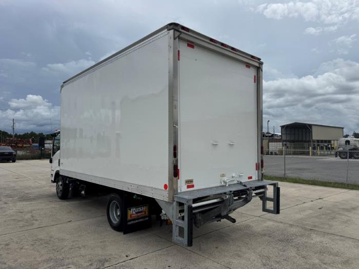 2019 Isuzu NPR-6