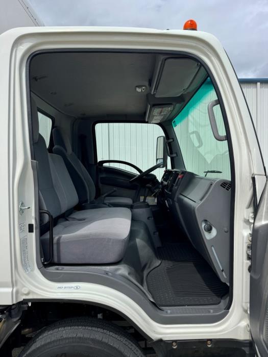 2019 Isuzu NPR-12
