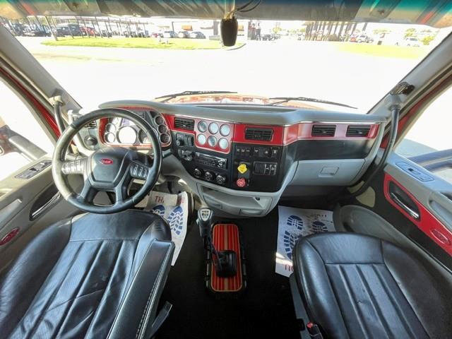 2020 Peterbilt 579-14