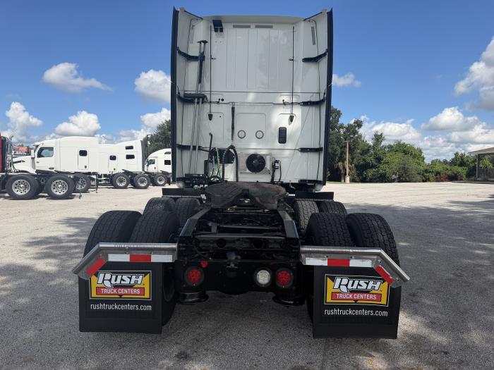 2022 International LT625-6