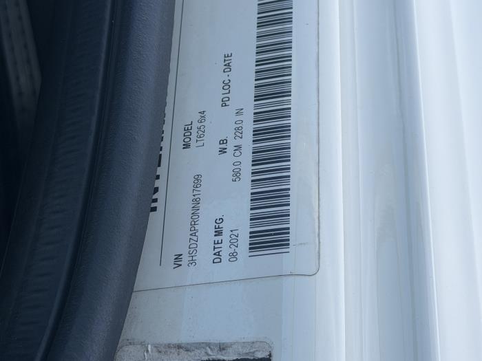 2022 International LT625-25