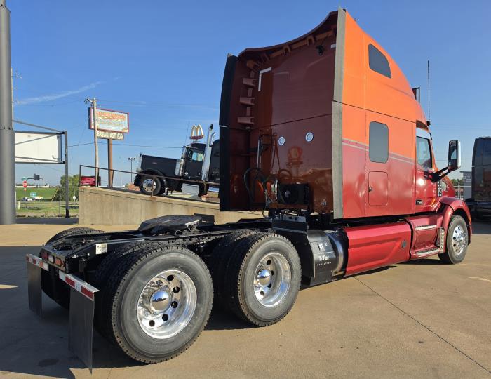 2021 Peterbilt 579-5