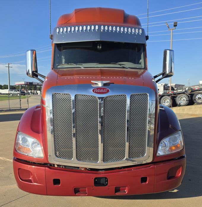 2021 Peterbilt 579-9