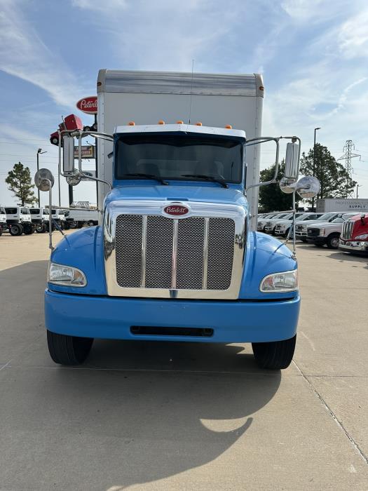 2020 Peterbilt 337-2
