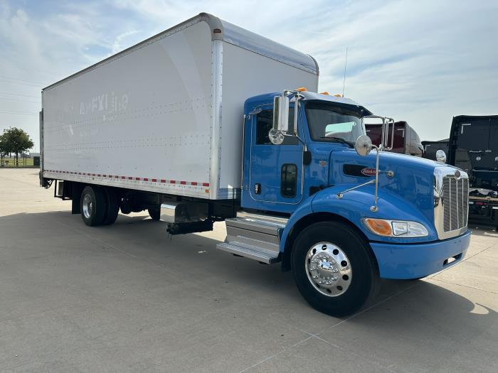 2020 Peterbilt 337-1