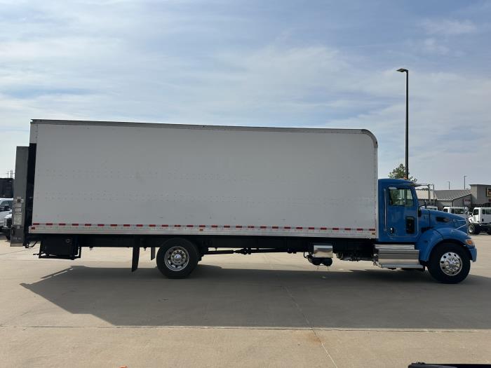 2020 Peterbilt 337-4
