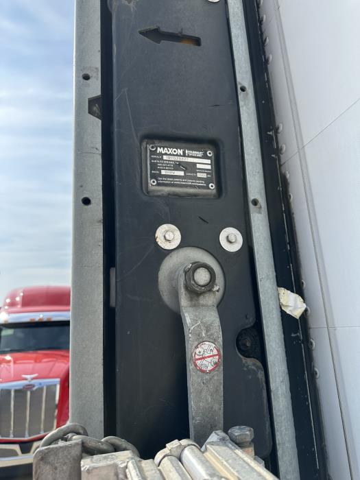 2020 Peterbilt 337-10