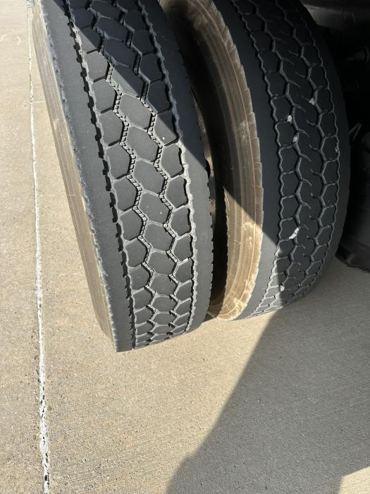 2020 Peterbilt 337-13