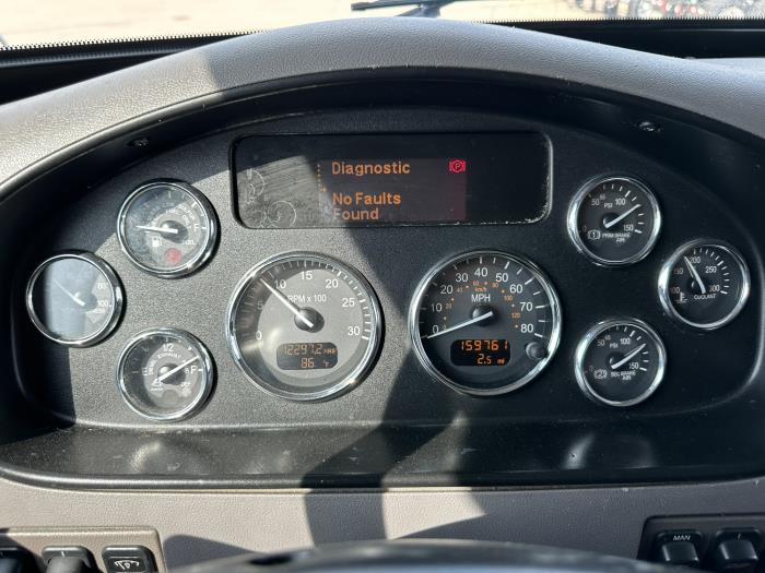 2020 Peterbilt 337-6