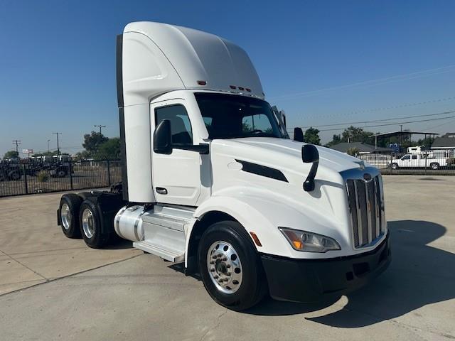2022 Peterbilt 579-4