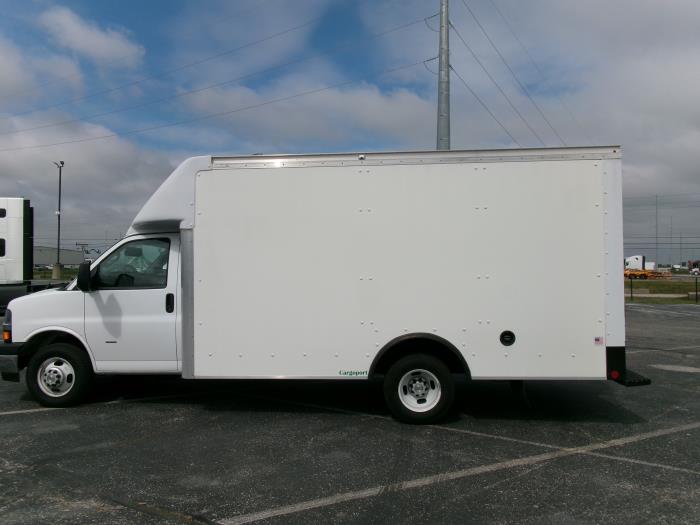 2023 Chevrolet Express 3500-5