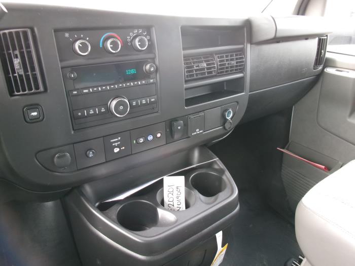 2023 Chevrolet Express 3500-12