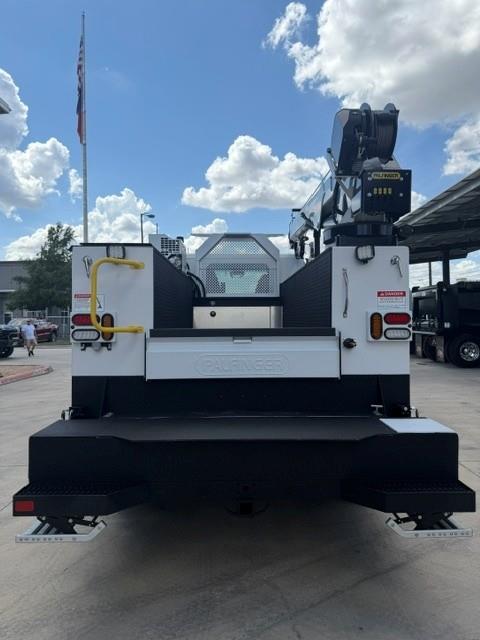 2027 Peterbilt 536-5