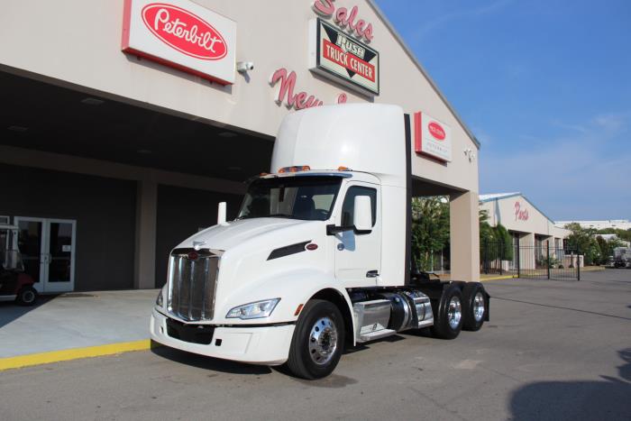 2022 Peterbilt 579-0