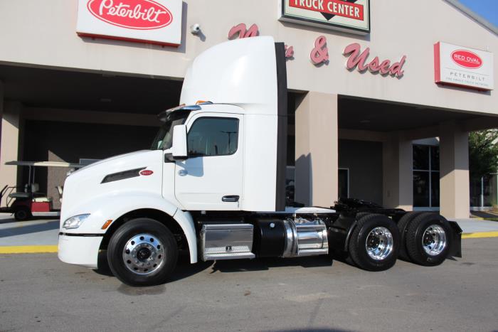 2022 Peterbilt 579-2