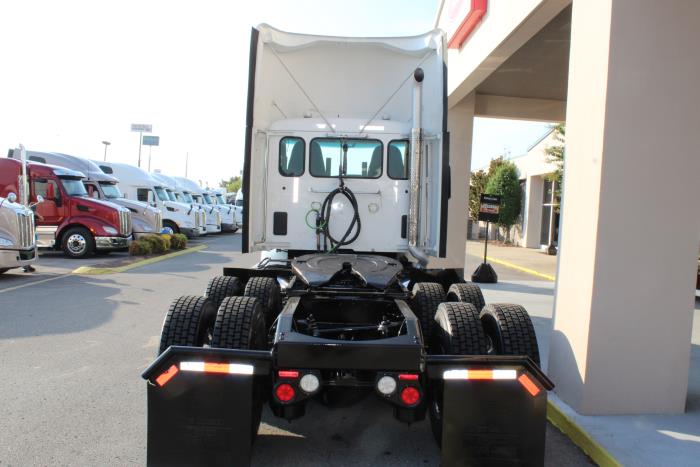 2022 Peterbilt 579-4