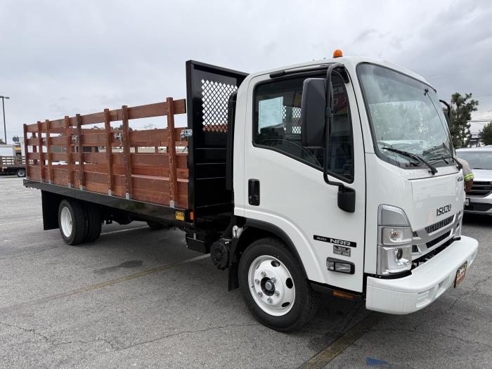 2026 Isuzu NRR-6