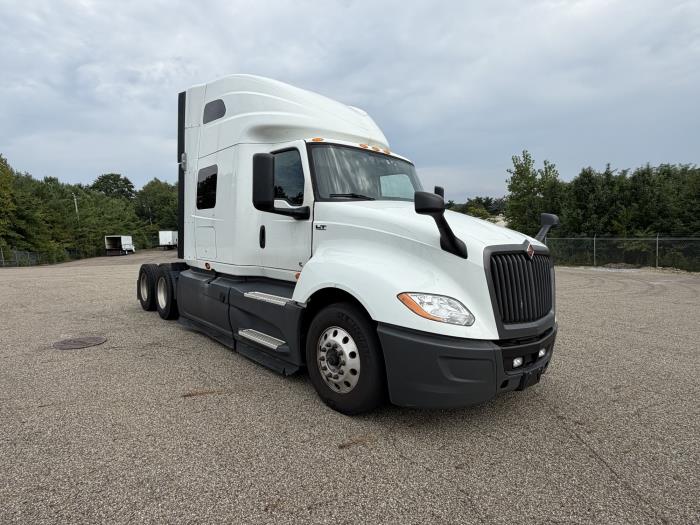 2022 International LT625-0