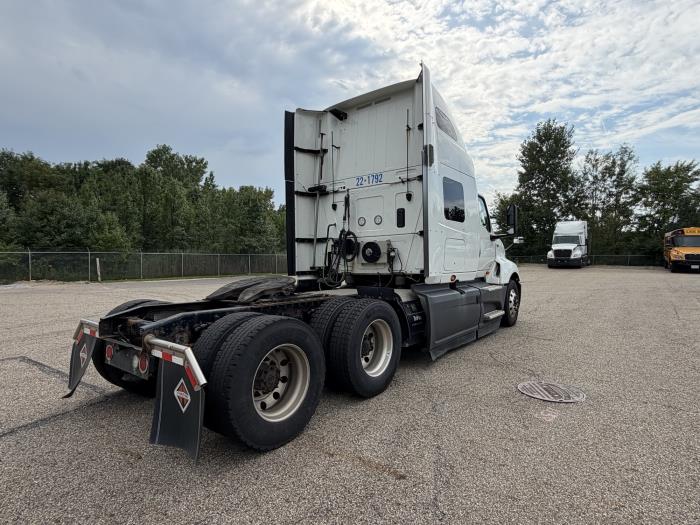 2022 International LT625-11