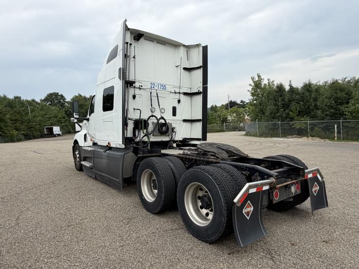 2022 International LT625-13