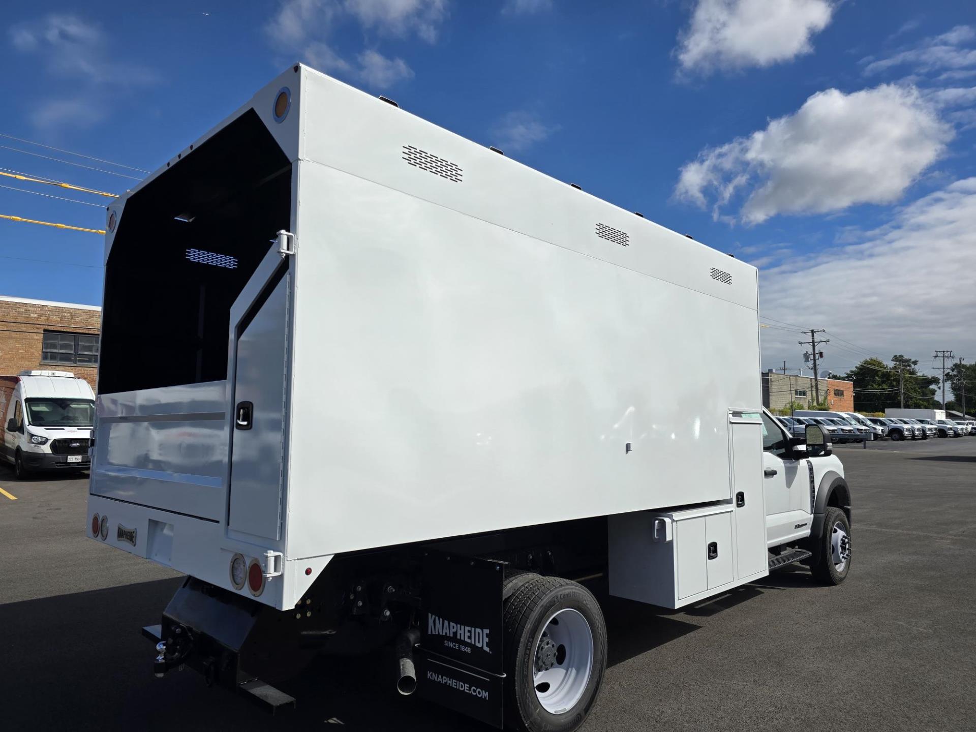 New 2026 Ford F-550 - photo 2