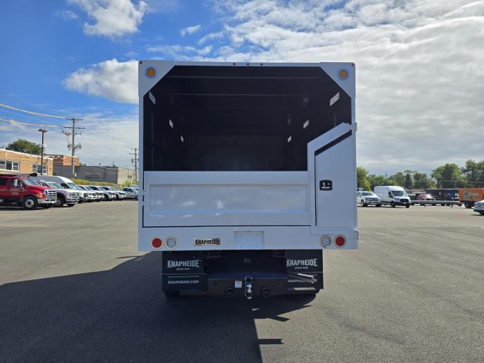 2026 Ford F-550-8