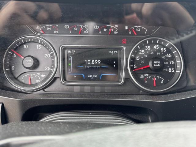 2022 International LT625-10
