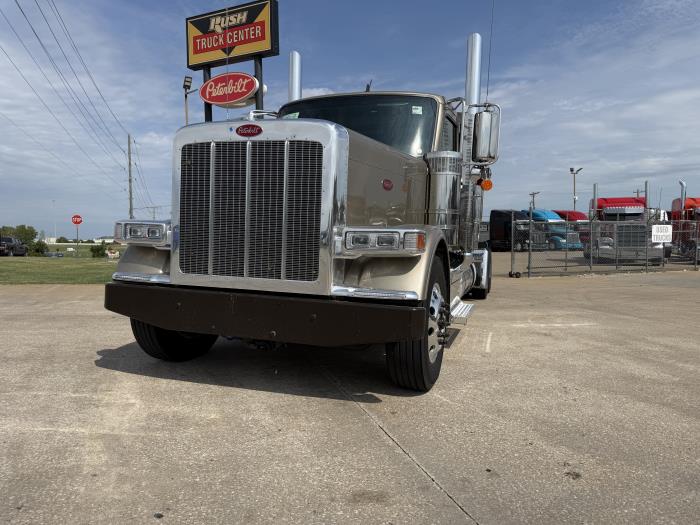2027 Peterbilt 589-2