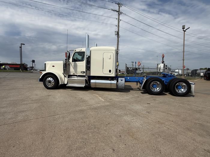 2027 Peterbilt 589-6