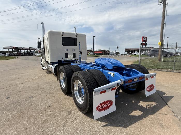 2027 Peterbilt 589-11