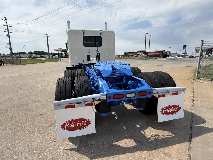2027 Peterbilt 589-12