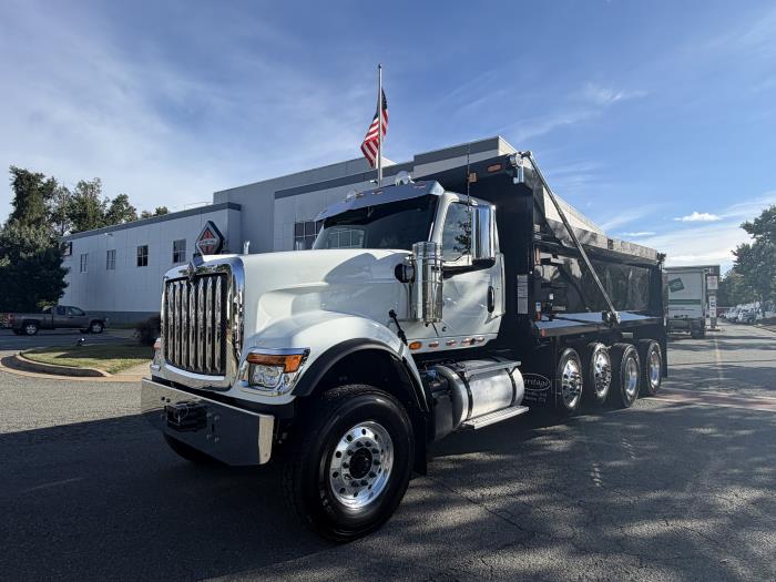 2027 International HX520-1