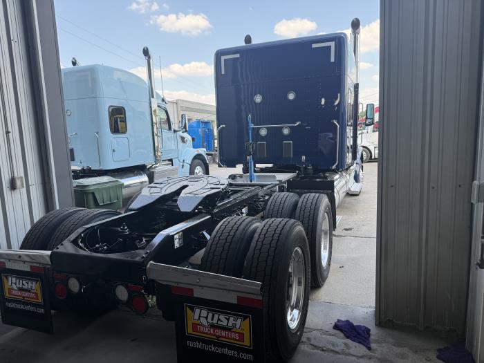2027 Peterbilt 567-4