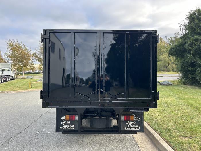 2022 Isuzu NPR-HD-6