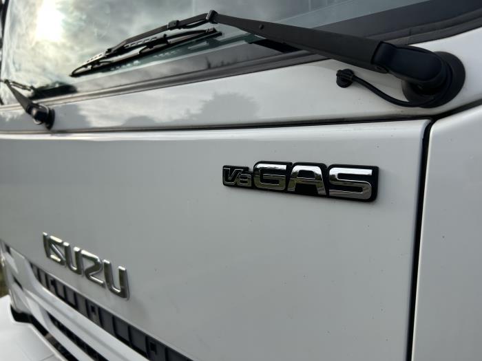 2022 Isuzu NPR-HD-11