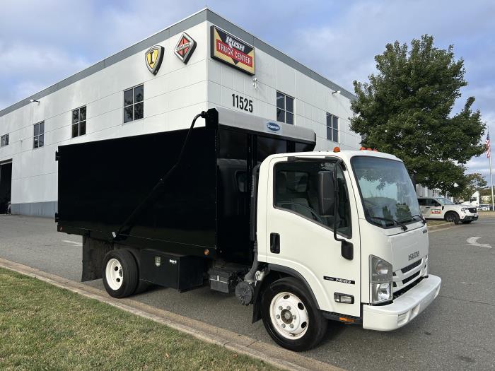 2022 Isuzu NPR-HD-0