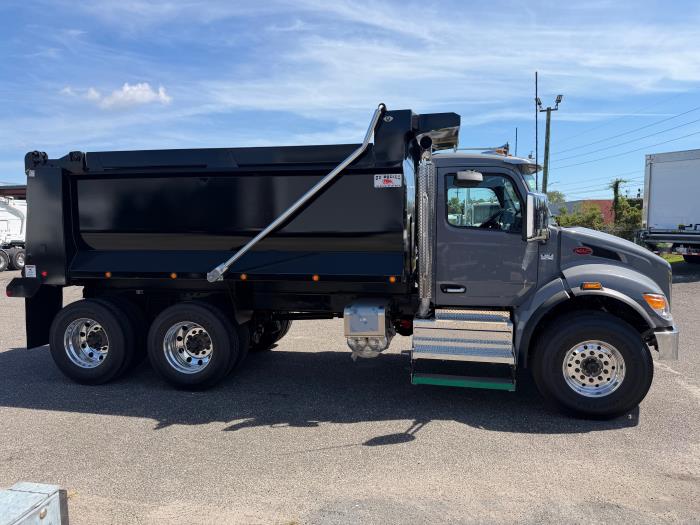2027 Peterbilt 548-7