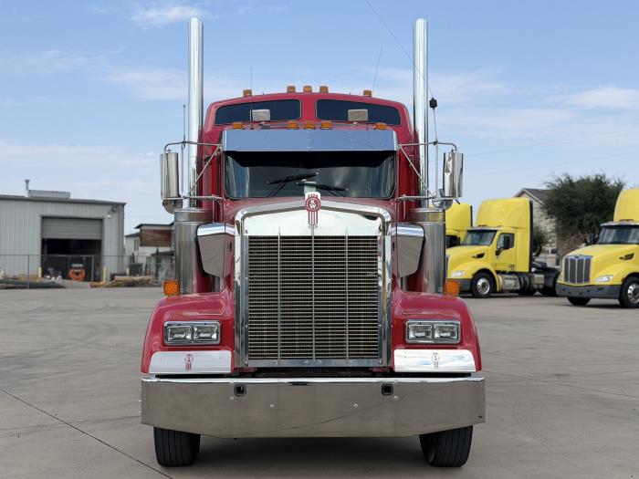 2021 Kenworth W900L-1