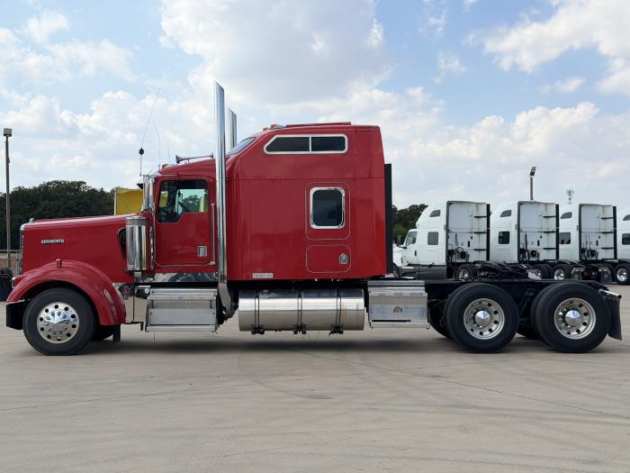 2021 Kenworth W900L-7