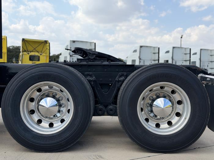 2021 Kenworth W900L-10