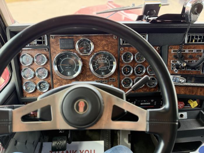 2021 Kenworth W900L-22